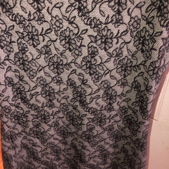 Zara Basic Round Neck Floral Lace Mini Dress - Picture 10 of 10